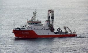 Tàu chiến Mỹ - Trung đối đầu trong căng thẳng ở Biển Đông