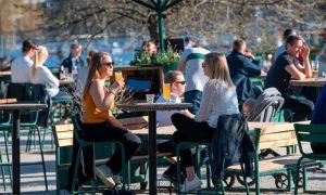 Thụy Điển hy vọng sớm đạt ‘miễn dịch cộng đồng‘