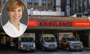 Bác sĩ 'anh hùng tuyến đầu chống Covid-19' tại New York tự tử