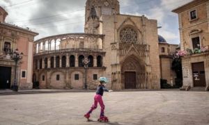 Bóng đen corona giảm mạnh ở Âu - Mỹ