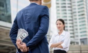 10 dấu hiệu tiết lộ hôn nhân của bạn đang gặp rắc rối