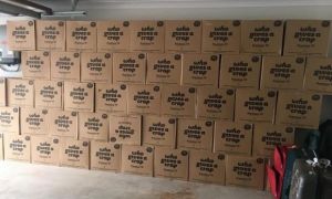 Cặp vợ chồng Úc phát hoảng khi mua 2.000 cuộn giấy vệ sinh trong mùa dịch, kèm...