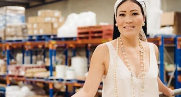 Triệu phú gốc Việt tại Úc dang tay giúp đỡ những sinh viên quốc tế: người đời...