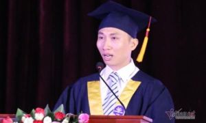 Thủ khoa 30 tuổi trường Sư phạm từng bỏ dở đại học hàng đầu thế giới