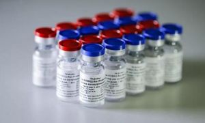 Vaccine chống COVID-19 của Nga được đặt hàng tới tấp