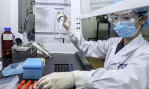 Vaccine COVID-19 Trung Quốc đắt gấp 10 lần Nga, có thể bán hàng loạt cuối 2020
