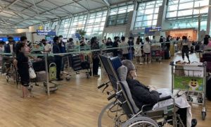 Đón hơn 400 công dân Việt từ Hàn trở về