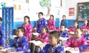 Hàng vạn người ở Nội Mông chống lại “diệt chủng” ngôn ngữ của Bắc Kinh