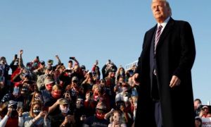 Ông Trump tuyên bố sẽ có vắc xin cho mọi người Mỹ vào tháng 4-2021