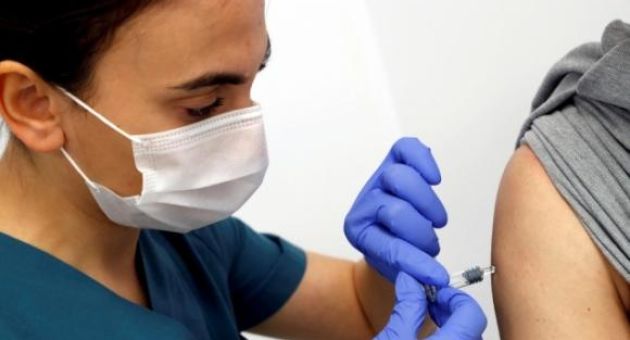 Vì sao chỉ 50% người dân Mỹ sẵn sàng tiêm vaccine COVID-19 miễn phí?