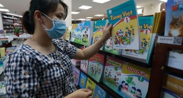 Đừng soạn sách bằng thứ tiếng Việt ngọng nghịu