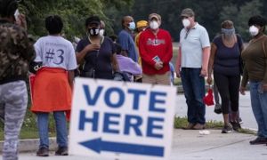 Kỷ lục ở Mỹ: 21 triệu cử tri bỏ phiếu sớm, ông Biden đang thắng thế