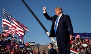 Ông Trump và ông Biden chạy nước rút vận động