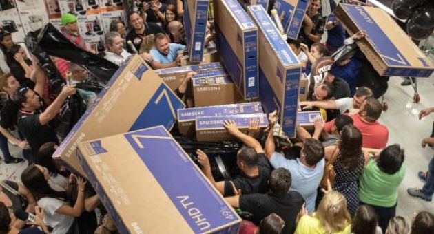 Kinh nghiệm săn đồ Black Friday của người Việt ở nước ngoài