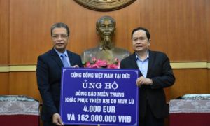 Cộng đồng người Việt Nam ở nước ngoài chung lòng hướng về miền Trung