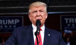 Trump cản trở nỗ lực ứng phó Covid-19 đến phút chót