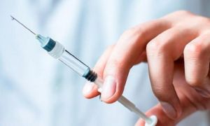 Bị tiêm nhầm 5 liều vắc xin Covid-19 cùng lúc, người đàn ông Israel vẫn khỏe...