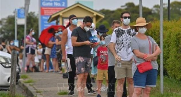 Australia đẩy sớm kế hoạch tiêm vaccine ngừa COVID-19