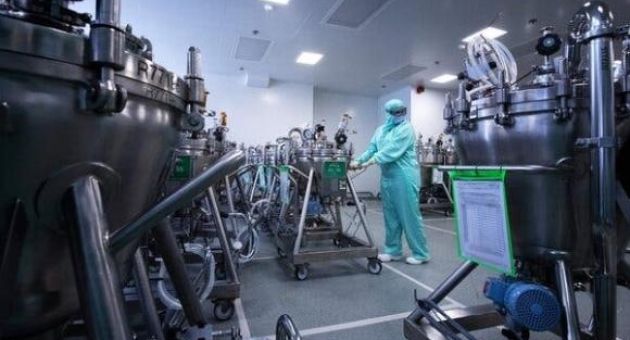 Pháp tăng cường thêm 500 trung tâm tiêm phòng vaccine COVID-19