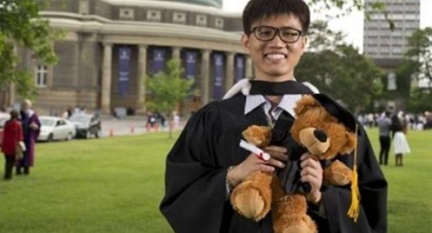 Từ vô gia cư, Du học sinh người Việt tốt nghiệp xuất sắc đại học lớn nhất...