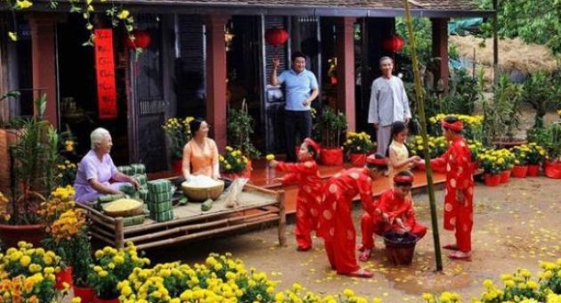 Tết này con không thể về với mẹ