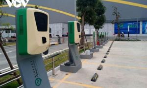 VinFast bất ngờ xây dựng trạm sạc cho ô tô điện tại Hà Nội