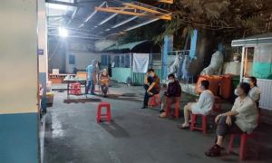 TP.HCM: Đồng loạt xét nghiệm lần 2 cho trên 1.000 nhân viên sân bay đi làm...