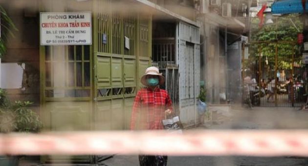 Phong tỏa khu dân cư 2.000 người ở Sài Gòn