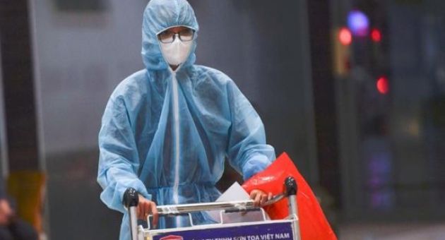 Thêm 2 nhân viên sân bay Tân Sơn Nhất nghi mắc Covid-19