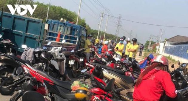 Hàng trăm công nhân ở Bình Dương bức xúc vì công ty giải thể không thông báo