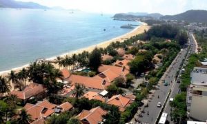 Thu lại mặt biển Nha Trang làm bãi tắm cho dân