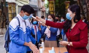 Nhiều tỉnh tăng cường phòng dịch ngày đầu tiên học sinh trở lại trường