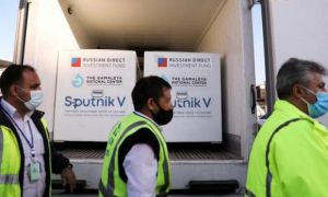 /thumb/thumb.php?src=images/stories/content/2021/02/27/42_1_toi-da-bat-khoc-khi-thay-nguoi-nga-giua-dai-dich-kho-khan-phuong-tay-da-bo-roi-anh-em-slavo.jpg&w=300&h=180&zc=1&q=80&a=c