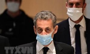 Cựu Tổng thống Pháp Sarkozy lĩnh án 3 năm tù giam vì tội tham nhũng
