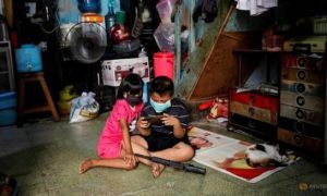 Hàng ngàn trẻ thành mồ côi ở Indonesia vì mất cha mẹ do dịch bệnh