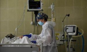 Số bệnh nhân phải nhập viện tại Ukraine tăng cao kỷ lục