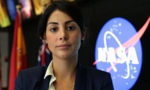 Đến Mỹ với 300 đôla trong túi, trở thành quản lý ở NASA