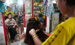 Luật chống COVID-19 ở Campuchia phạt rất nặng nhưng bị chỉ trích