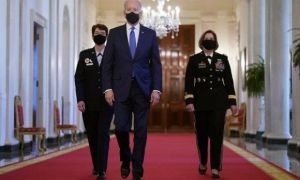 Tổng thống Biden bổ nhiệm 2 nữ tướng làm tư lệnh quân đội Mỹ