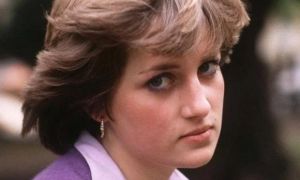 15 bức ảnh không thể quên của Công nương Diana suốt 15 năm chôn chân trong hôn...