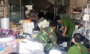 3 căn nhà của gia đình Thượng tá biên phòng chứa hàng lậu nghi nhập lậu
