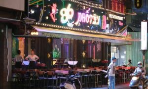 TP.HCM: Karaoke, quán bar, vũ trường được phép hoạt động trở lại