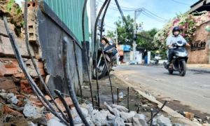 Trụ điện mà biết nói năng