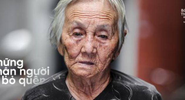 Người già bán vé số tại Sài Gòn: Những phận người bị bỏ quên