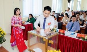 Tung tin thất thiệt về bầu cử trên nhóm mạng, bị phạt 7,5 triệu đồng