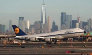 Mẹo mua vé máy bay giá rẻ bất ngờ, không phải ai cũng biết được