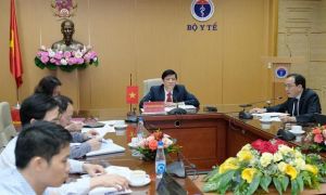 Việt Nam sẵn sàng cử chuyên gia, bác sĩ sang Campuchia hỗ trợ chống dịch...