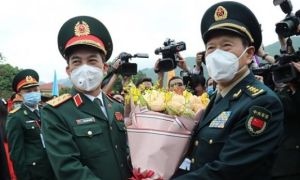 Bộ trưởng Quốc phòng Việt Nam và Trung Quốc gặp gỡ tại Quảng Ninh