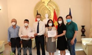 Cộng đồng người Việt tại Đức quyên góp ủng hộ quỹ vaccine trong nước