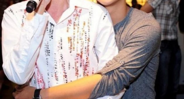 Nhận con nuôi trong showbiz Việt ví như con lươn trơn tuột?